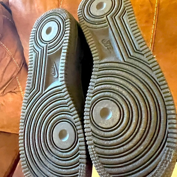 A1-Nike Air Force 1 '07Men's Shoes(Black) size 6.5 in boys, brand new - Picture 13 of 13